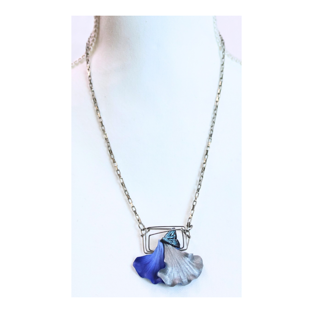 Petals Necklace