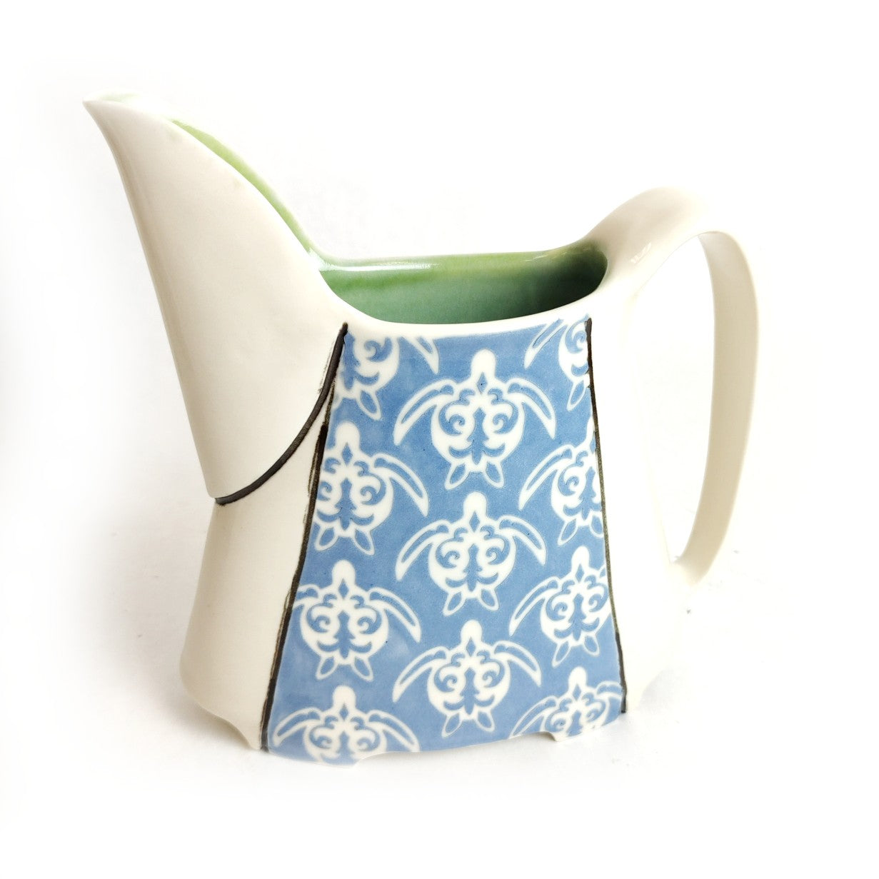 Beak Pitcher