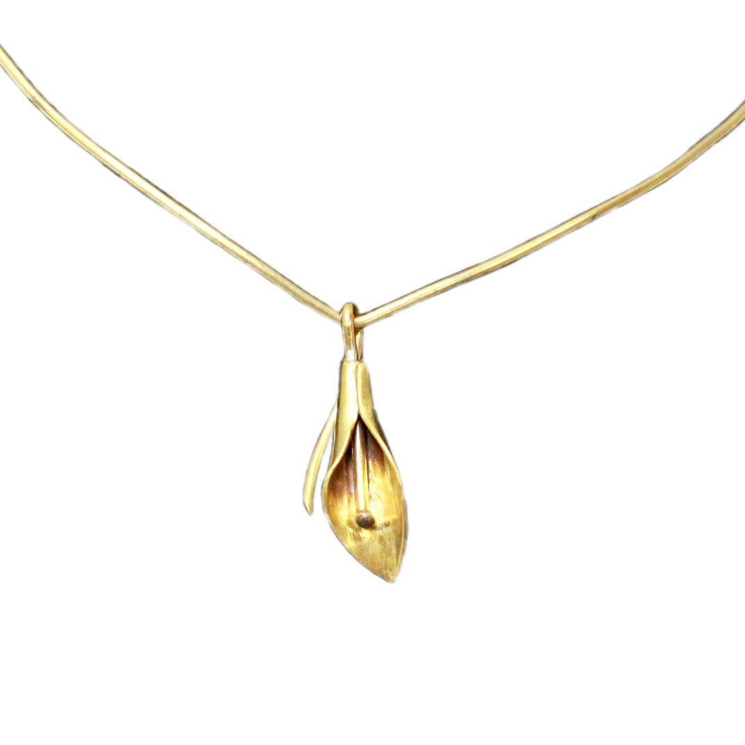 Calla Lily Collar Brass