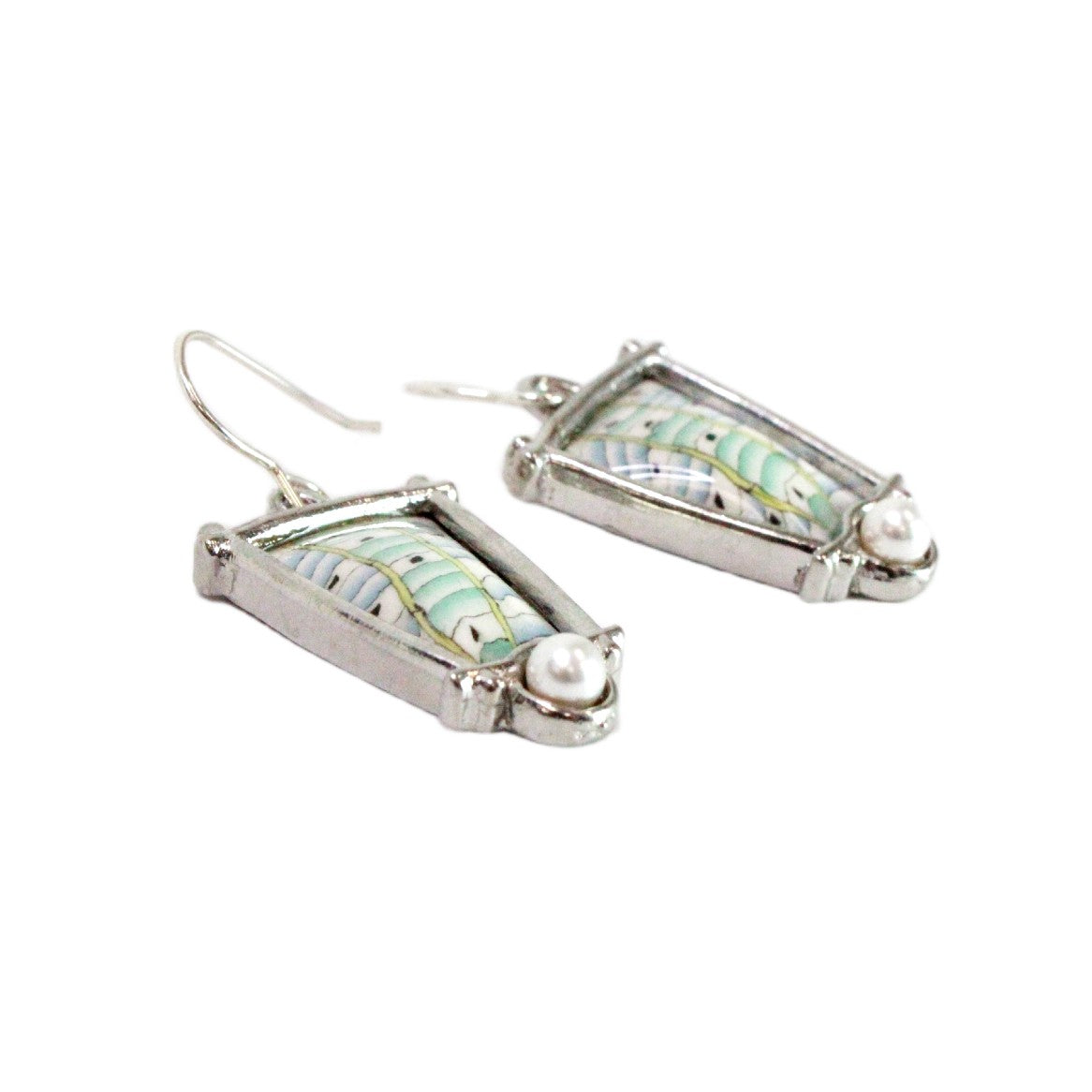 Framed Trapezoid w/ Pearl