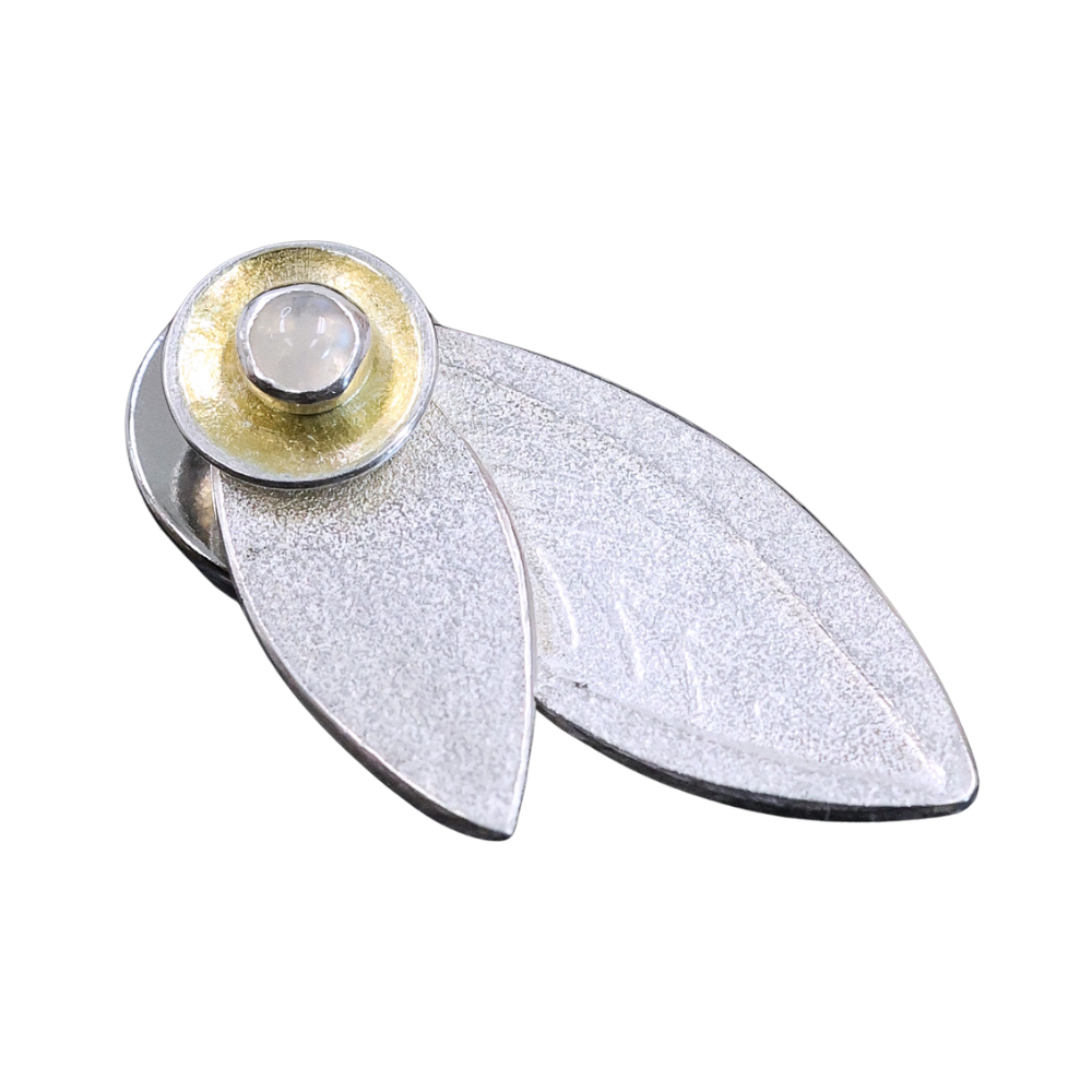 Sm. Leaf Pin with Moonstone
