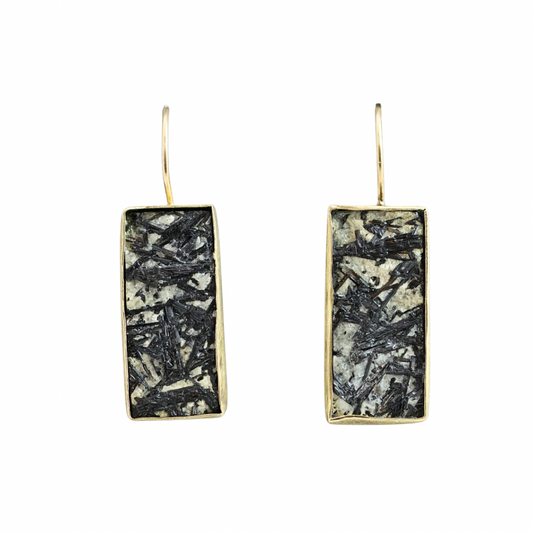 Tourmalinated Qtz Dangles
