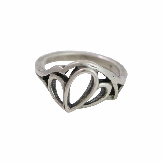 Aflutter Design Ring