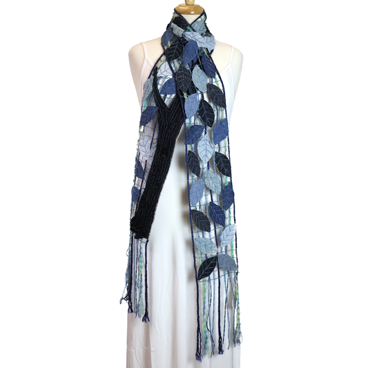 Scarf. Denim/Leaves