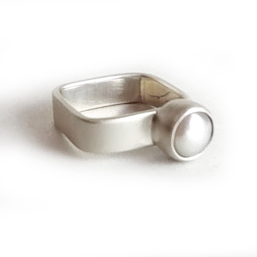 Pearl Square Ring