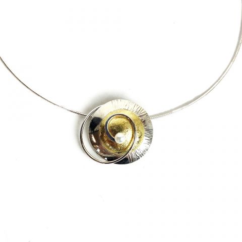 Textured Circle Necklace